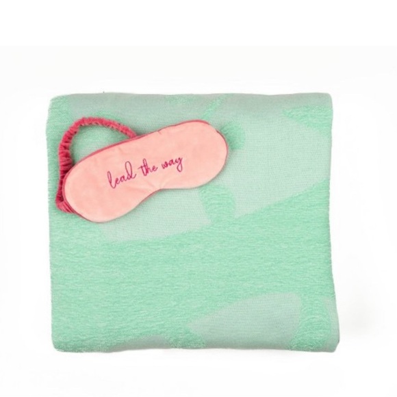 NWT Disney Princess X pop sugar Moana inspired throw blanket & eye mask - Picture 1 of 4